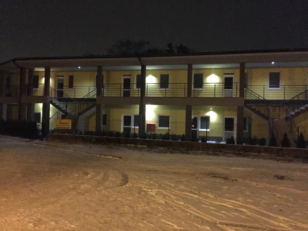 Promenád Apartmán *